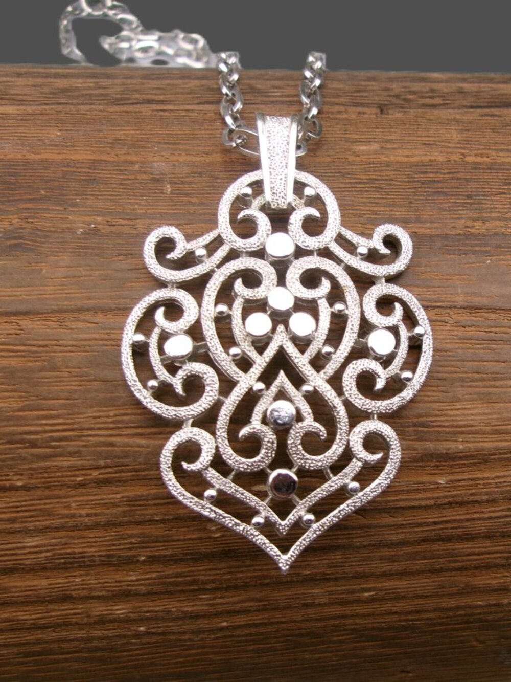Crown Trifari Silver Filigree Scrolls Pendant Necklace, Vintage Designer - Picture 2 of 7